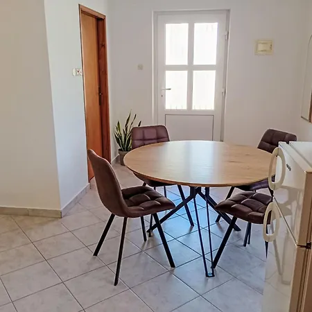 Appartamento Mit Blick Auf Wasser By Interhome
